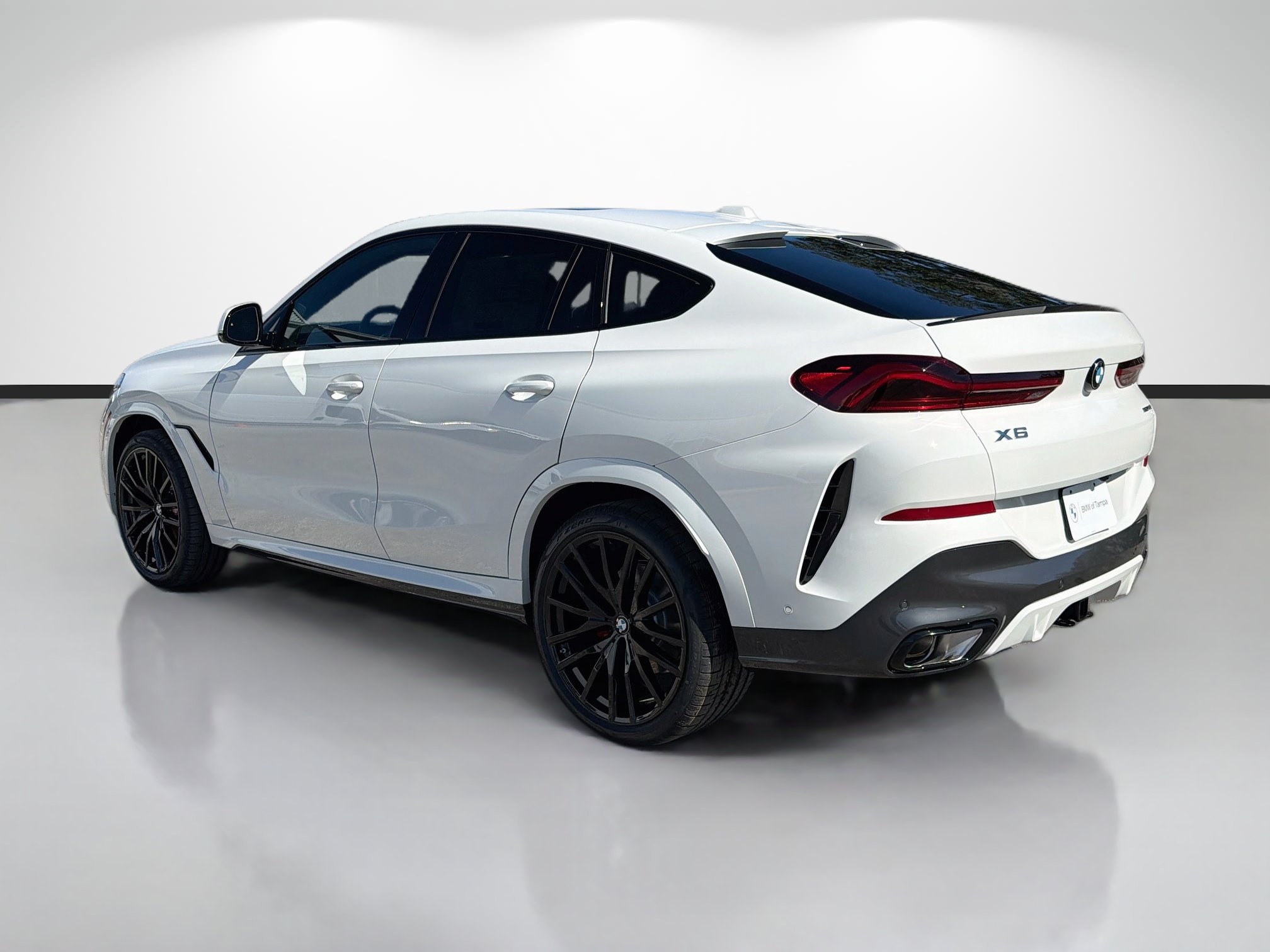 New 2027 BMW X6 xDrive40i w/ Executive Package AWD/4WD image 5