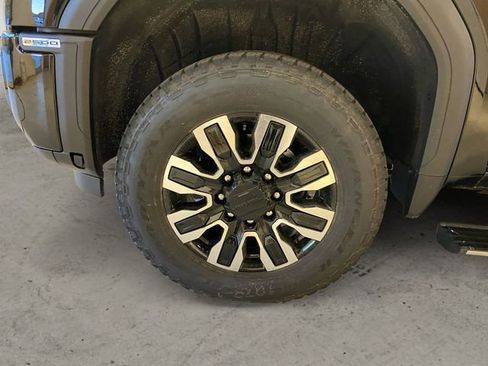 New 2026 GMC Sierra 2500 Denali Ultimate image 15