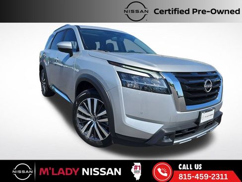 Certified 2022 Nissan Pathfinder Platinum w/ Cargo Package AWD/4WD image 1