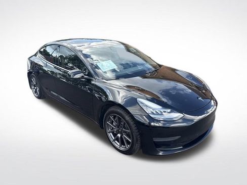 Used 2021 Tesla Model 3 Standard Range Plus RWD image 1
