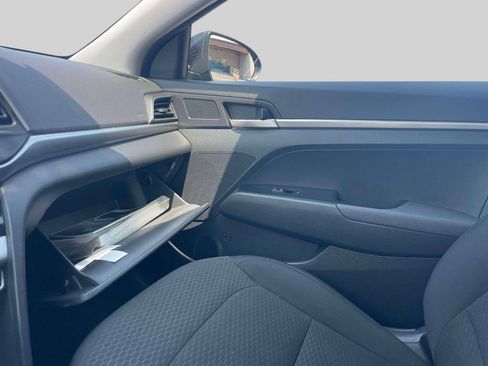 Used 2020 Hyundai Elantra SE w/ Cargo Package (C1) FWD image 31