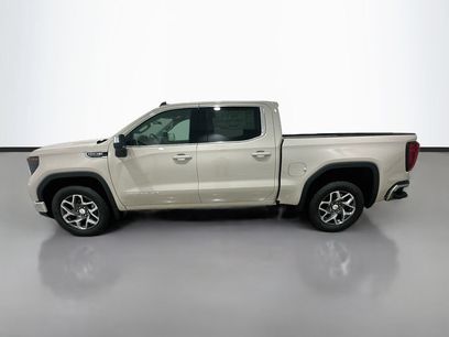 New 2026 GMC Sierra 1500 SLE w/ Preferred Package