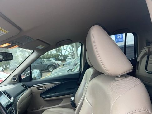 Used 2018 Honda Ridgeline RTL-T image 2