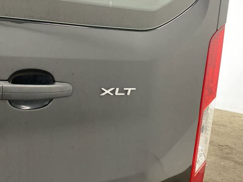 Used 2023 Ford Transit 350 XLT image 11