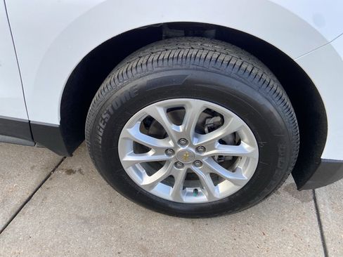 Used 2020 Chevrolet Equinox LT FWD image 32