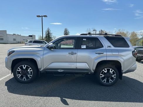New 2026 Toyota 4Runner TRD Sport Premium AWD/4WD image 2