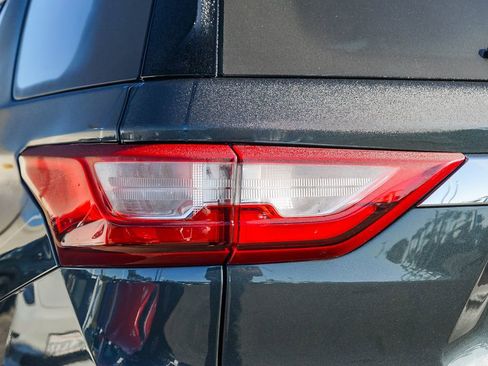 Used 2019 Chevrolet Traverse LT image 9