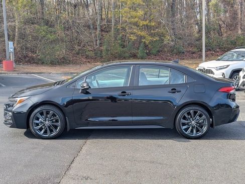 Used 2026 Toyota Corolla SE image 4