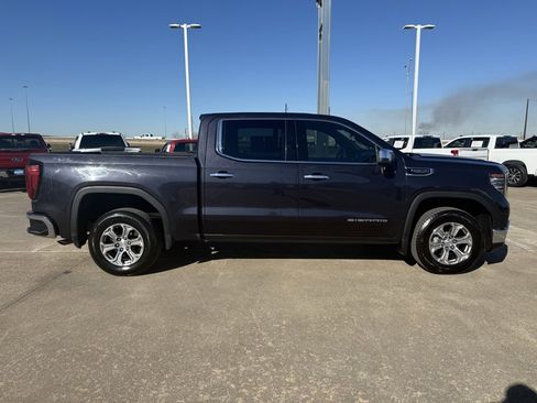 Used 2024 GMC Sierra 1500 SLT image 8