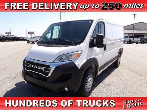 Used 2025 RAM ProMaster 2500 w/ U-Haul Equipment Group FWD image 1