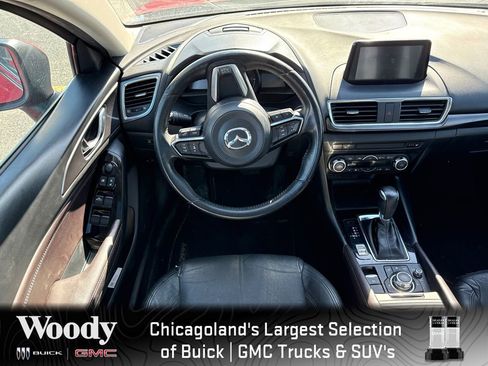 Used 2018 MAZDA MAZDA3 Grand Touring w/ Premium Equipment Package image 24