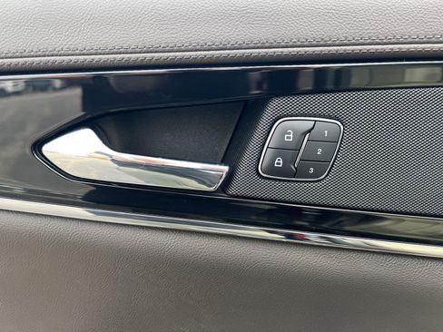 Used 2022 Lincoln Nautilus Reserve w/ Equipment Group 201A image 15