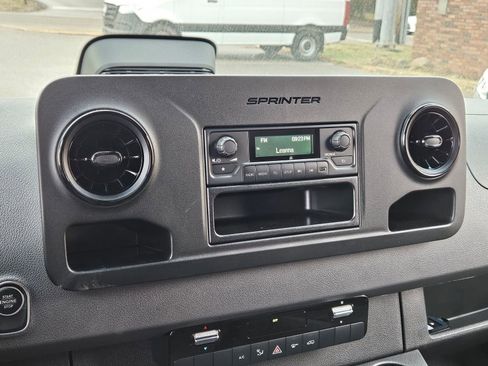 New 2025 Mercedes-Benz Sprinter 2500 image 22
