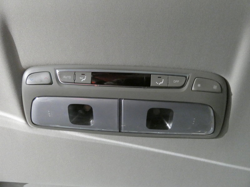 Used 2023 Kia Telluride AWD image 29