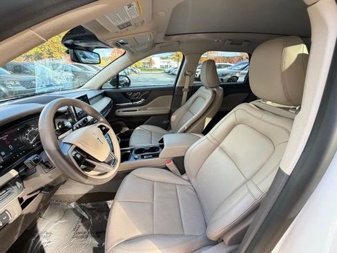 Used 2021 Lincoln Corsair STANDARD w/ Premium Package image 16