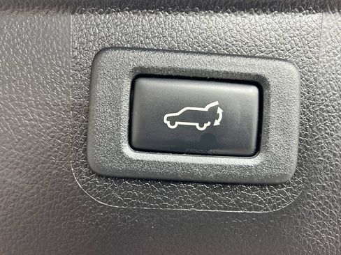 Used 2016 Subaru Outback 2.5i Limited AWD/4WD image 26