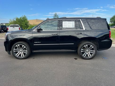 Used 2017 GMC Yukon Denali w/ Open Road Package AWD/4WD image 7