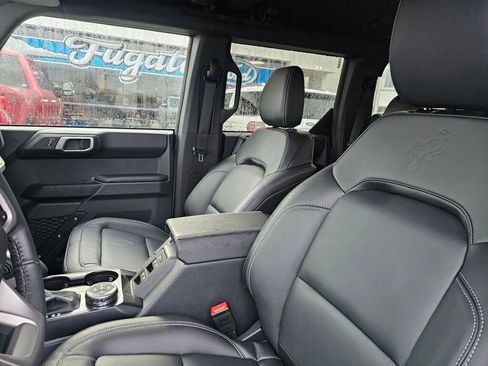 New 2025 Ford Bronco Outer Banks w/ Sasquatch Package image 14