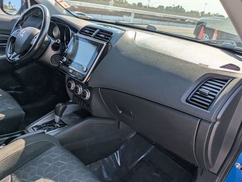 Used 2021 Mitsubishi Outlander Sport SE image 6