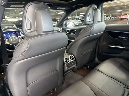 Used 2025 Mercedes-Benz C 300 4MATIC Sedan image 23