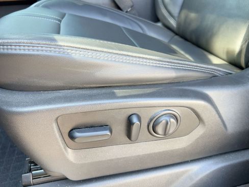 Certified 2020 Chevrolet Silverado 1500 High Country w/ Technology Package image 10