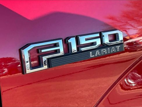 Used 2020 Ford F150 Lariat image 29