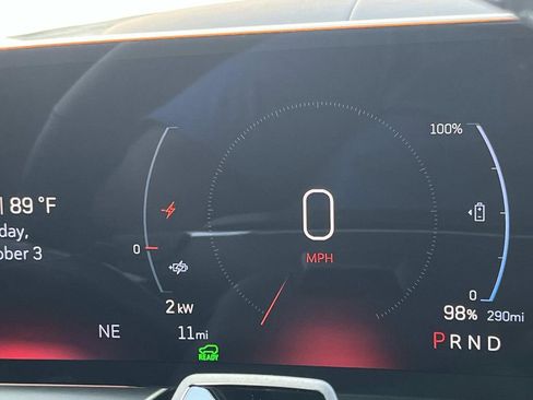 New 2026 Cadillac Lyriq V image 36