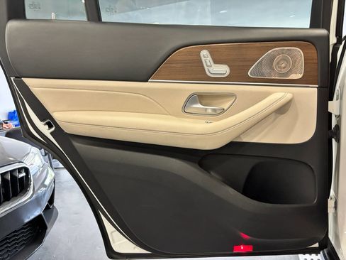 Used 2022 Mercedes-Benz GLS 450 GLS 450 4MATIC Sport Utility 4 image 45