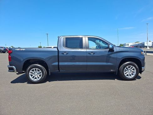 Used 2021 Chevrolet Silverado 1500 LT AWD/4WD image 7