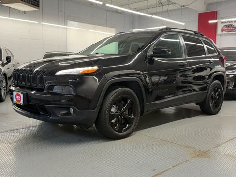 Used 2018 Jeep Cherokee Limited w/ High Altitude Package AWD/4WD image 1