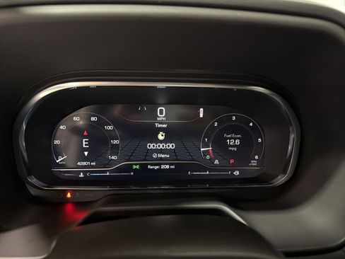 Used 2024 GMC Yukon XL SLT image 15