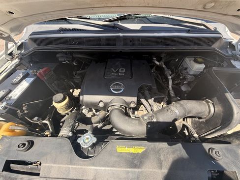 Used 2012 Nissan Titan SV w/ Sport Appearance Pkg RWD image 6