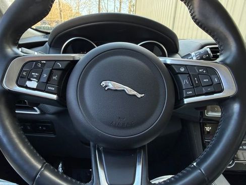 Used 2020 Jaguar F-PACE Prestige image 22