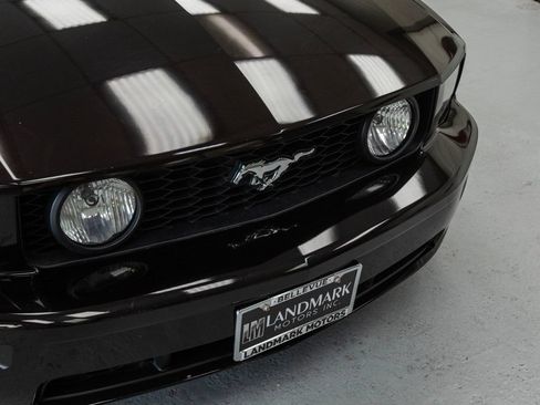 Used 2005 Ford Mustang GT RWD image 12