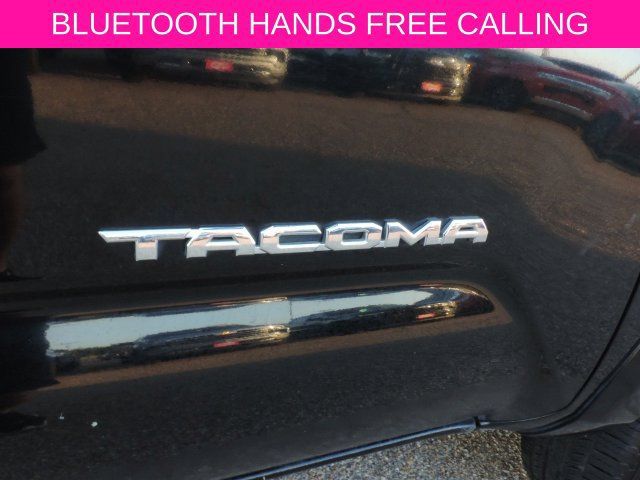 Used 2023 Toyota Tacoma SR5 AWD/4WD image 11