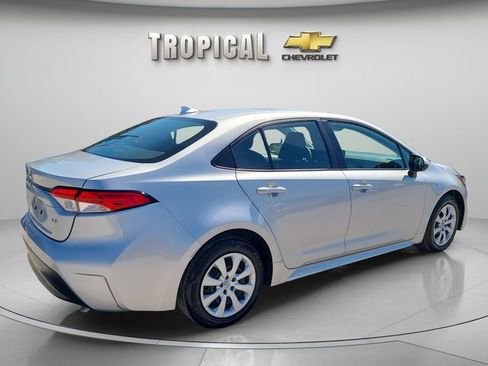Used 2024 Toyota Corolla LE FWD image 5