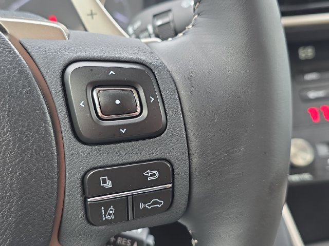 Used 2018 Lexus IS 300 AWD w/ Comfort Package image 17