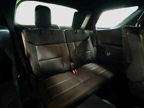 Used 2025 Ford Explorer ST-Line w/ Premium Package image 27