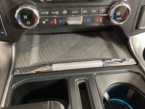 Used 2021 Ford F150 Platinum w/ Equipment Group 701A High image 32