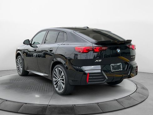 New 2026 BMW X2 xDrive28i w/ Technology Package AWD/4WD image 5