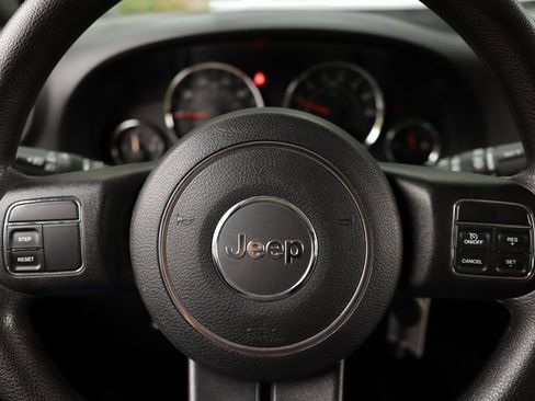 Used 2016 Jeep Wrangler Unlimited Sport image 10