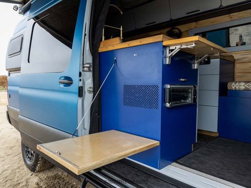 Used 2021 Mercedes-Benz Sprinter 2500 image 47