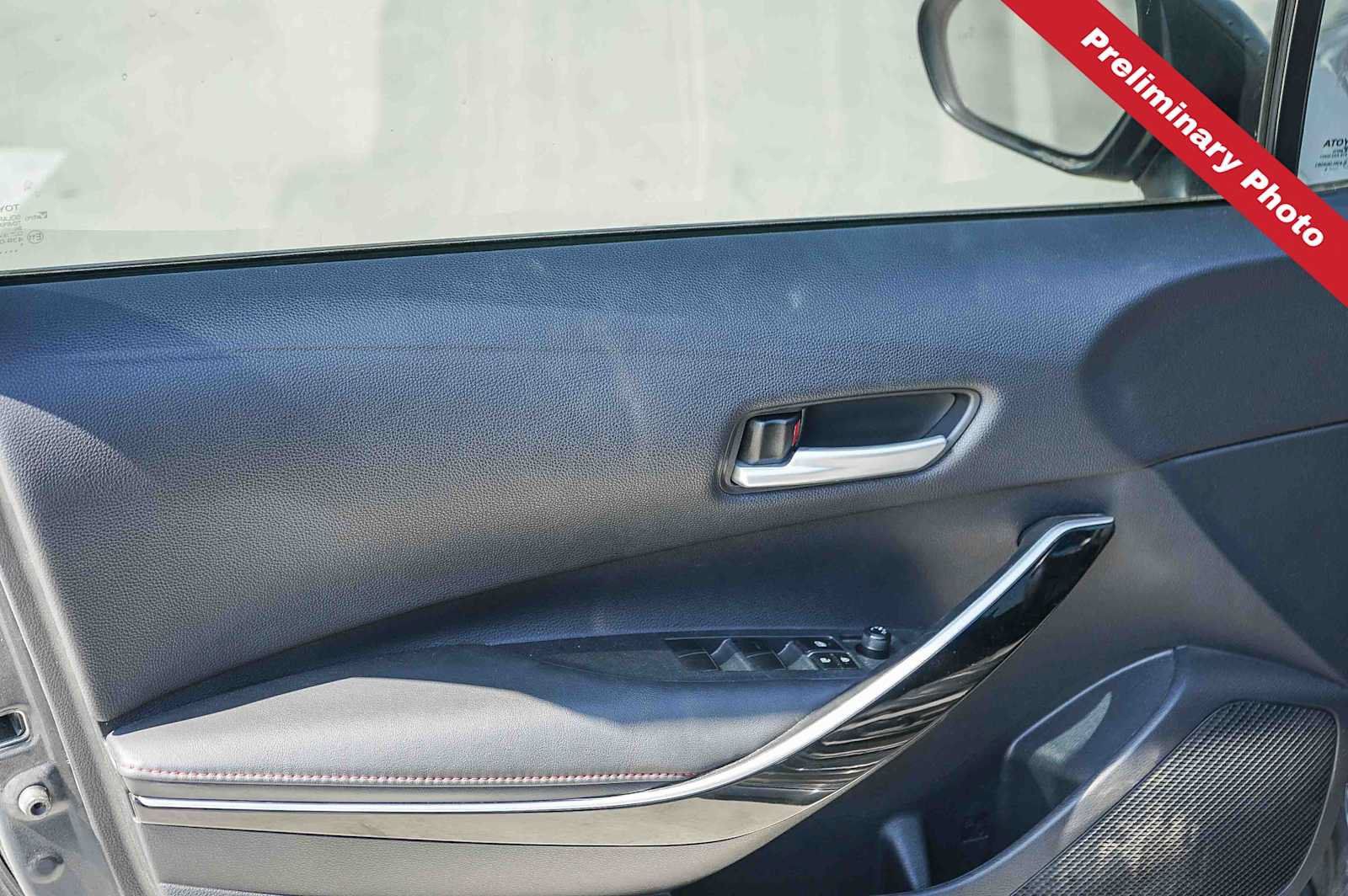 Used 2023 Toyota Corolla XSE FWD image 15
