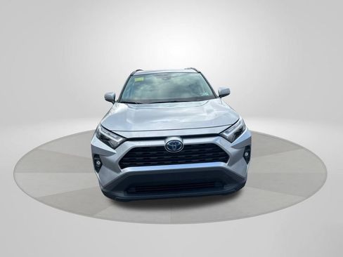 Used 2023 Toyota RAV4 XLE Premium image 2