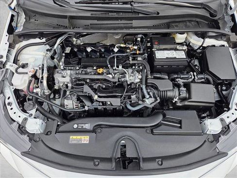 Used 2025 Toyota Corolla LE image 22