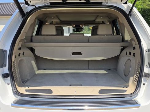 Used 2021 Jeep Grand Cherokee Overland RWD image 24