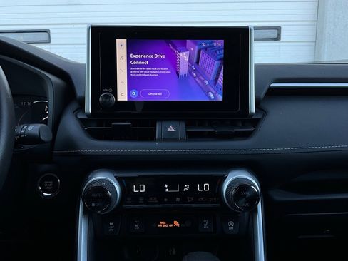 Used 2025 Toyota RAV4 XLE image 26