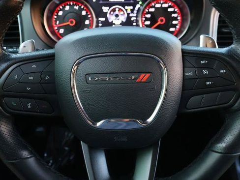Used 2022 Dodge Charger Scat Pack w/ Dynamics Package RWD image 25