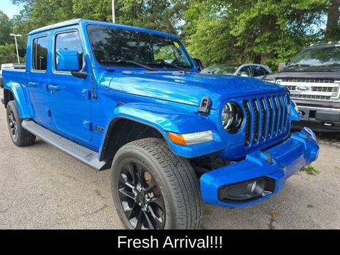Used 2023 Jeep Gladiator Overland AWD/4WD image 14