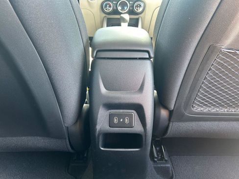 New 2026 Hyundai Venue SEL FWD image 27